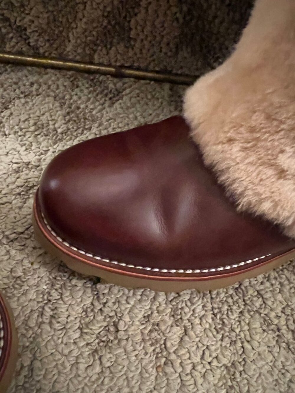 GUC Women's UGG Australia Maylin Sheepskin Boots Chestnut Brown Ivory US Size 9 - Picture 9 of 14